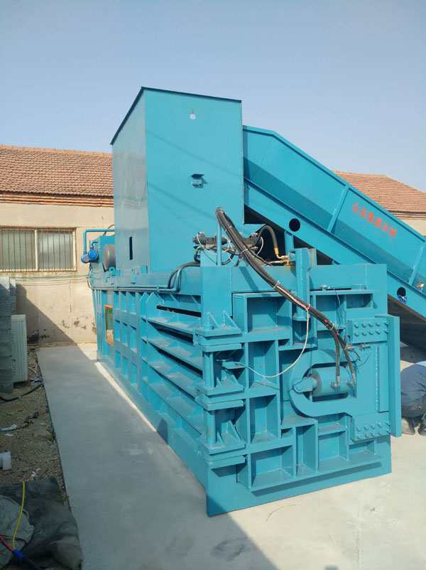 半自動(dòng)臥式打包機(jī)