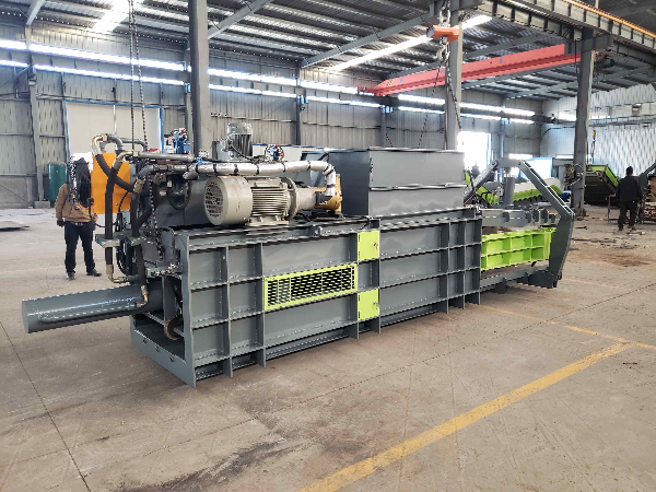 半自動(dòng)紙箱打包機(jī)