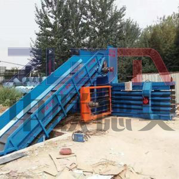 秸稈打包機(jī)
