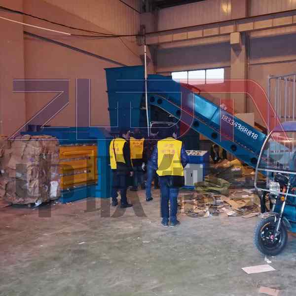 輕薄料打包機(jī)